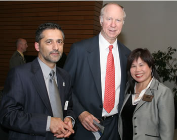 Vice President of Instruction Dr. Rassoul Dastmozd, Distinguished Lecturer David Gergen and Clark College Board of Trustees Chair Rhona Sen Hoss